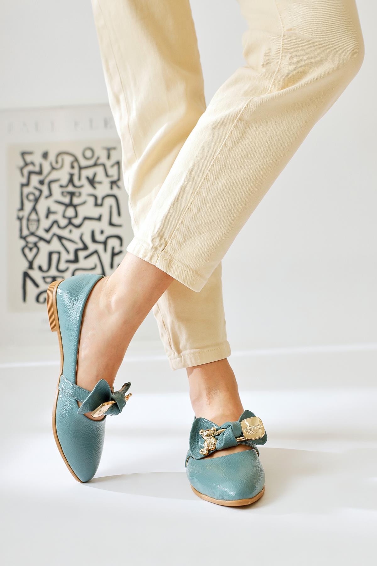 Joselin Turquoise Wrinkled Patent Leather Bow Accessory Ballerinas