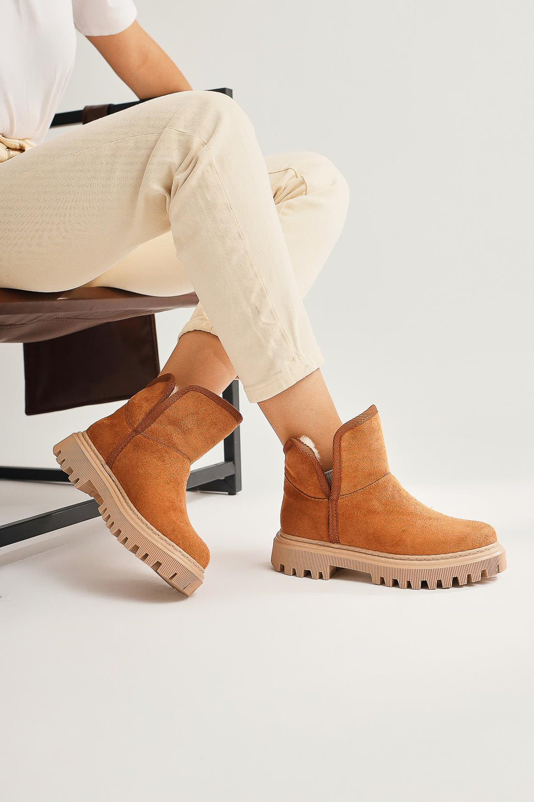 Aniitta Brown Suede Fur Short Boots