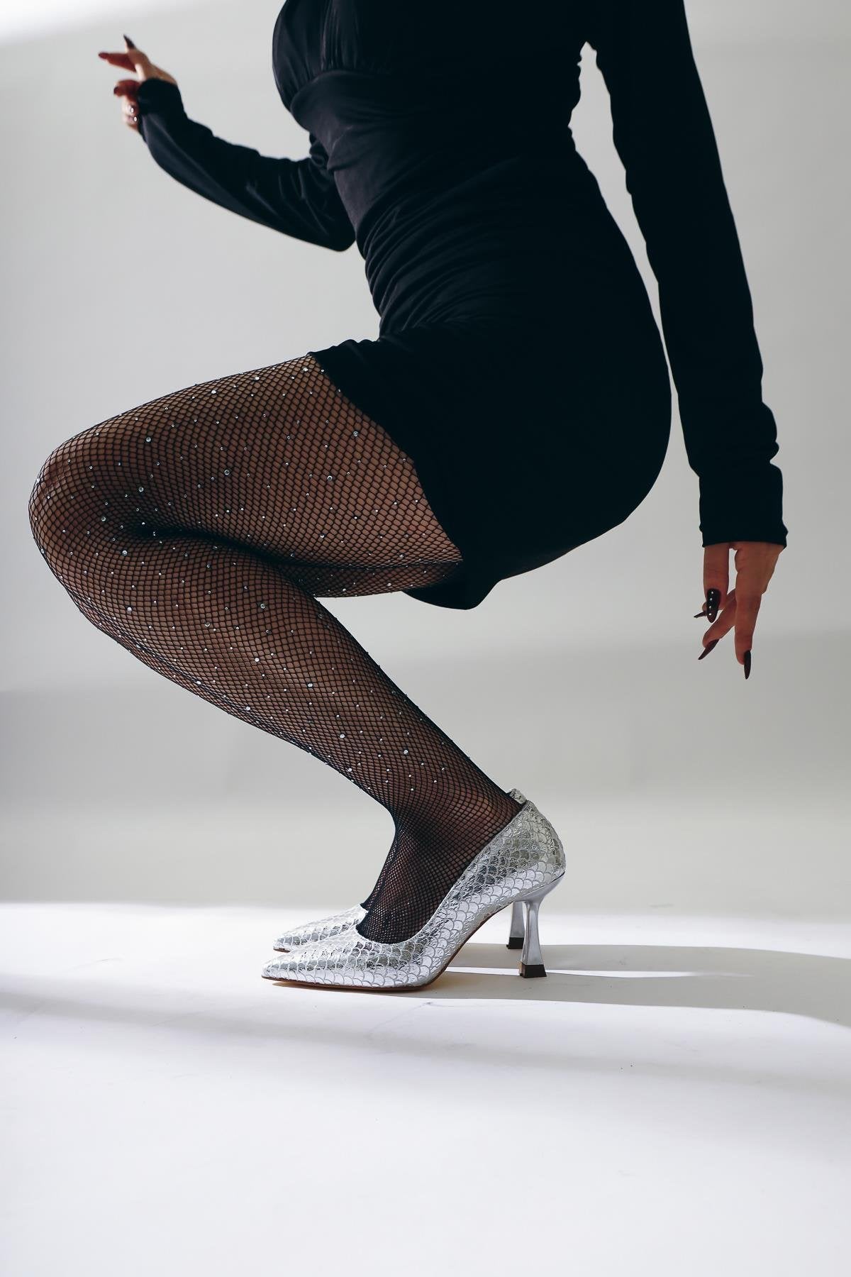 Celestine Gümüş Balık Pulu Dokulu Sivri Burunlu Stiletto