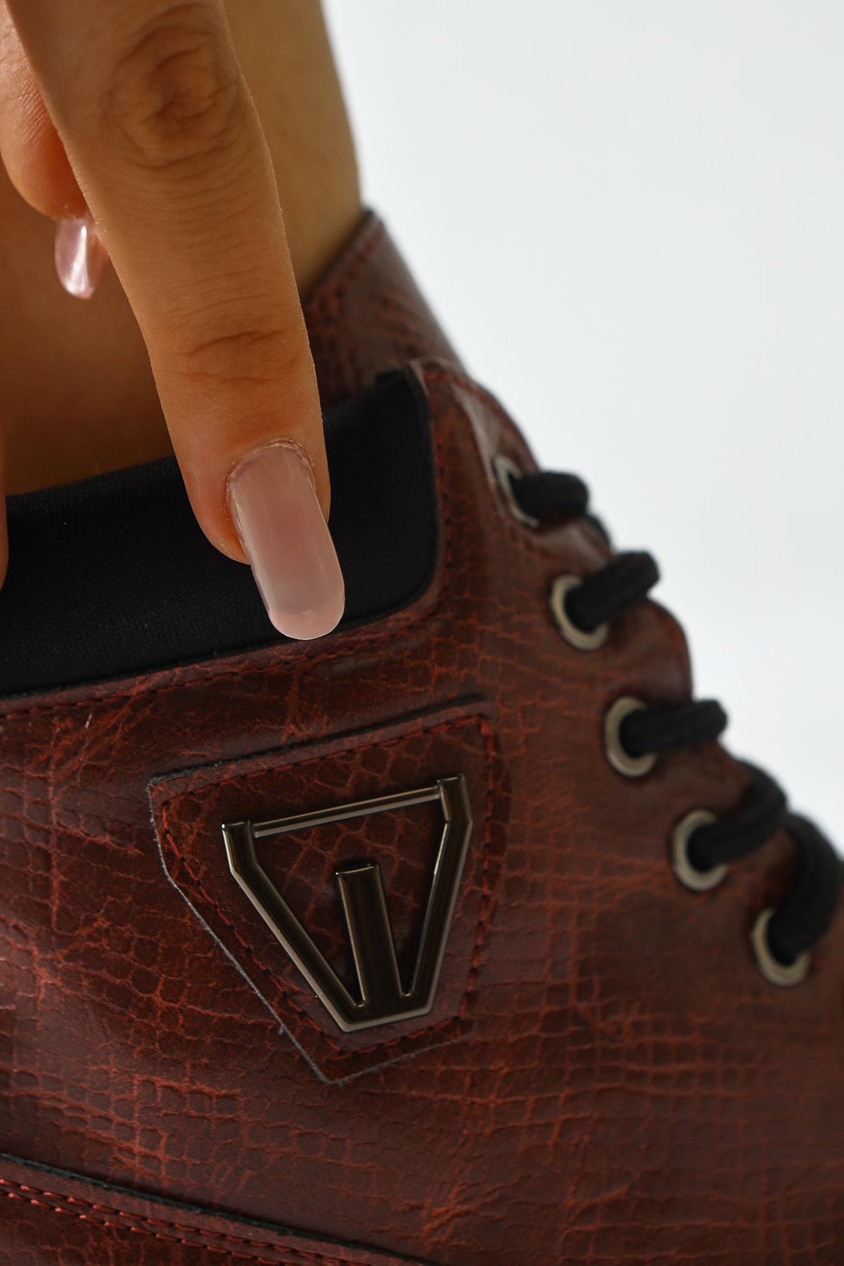 Amona Burgund Glänzender Stein Detail Schnürstiefel