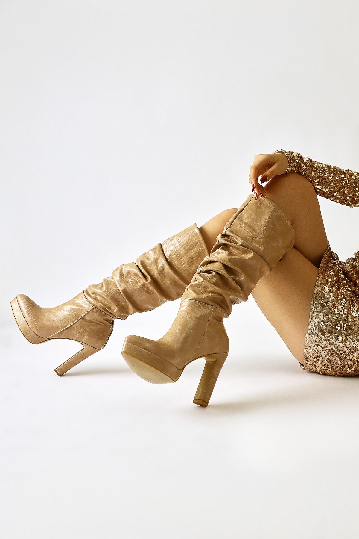 Raven – Taupe Croc-Embossed Leather-Look Pointed-Toe High Heel Platform Knee-High Boot (Women)