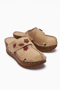 Echtes Leder Alto Beige Keilpantoletten mit Vintage-Sohle Comfort Pantoletten