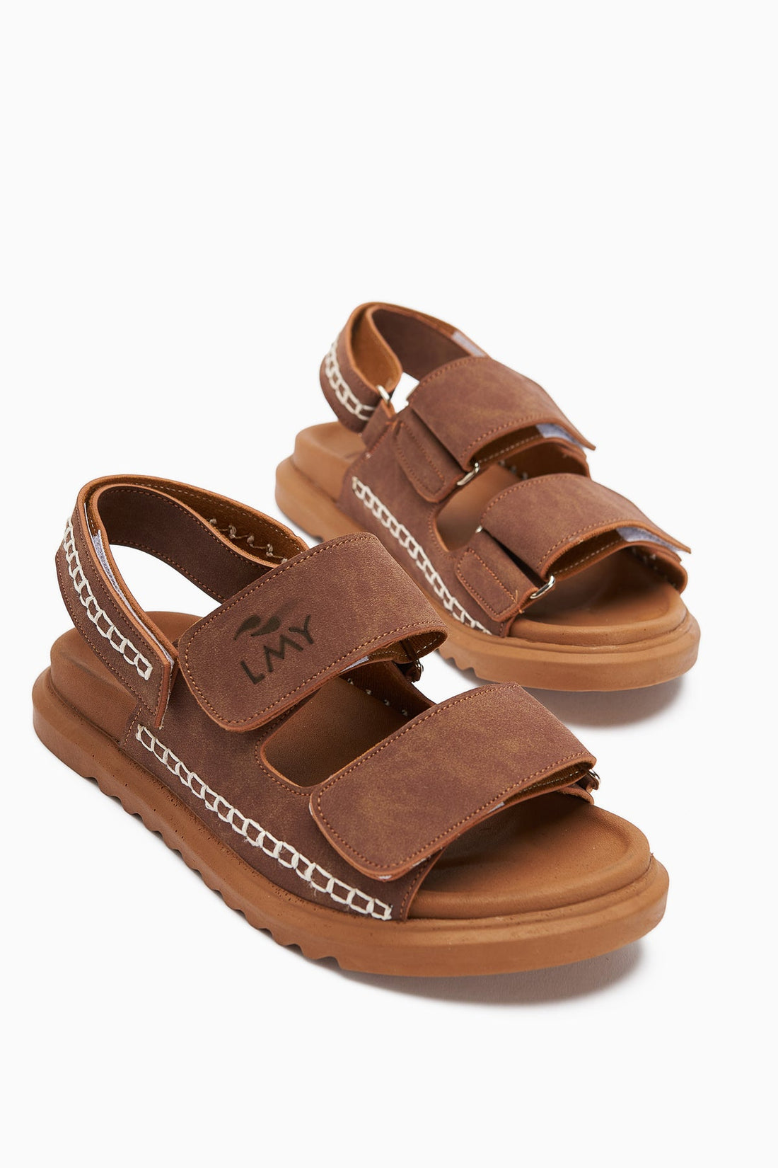 Sanna Damen Sandale in Taba mit Stickerei Detail und Klettverschluss