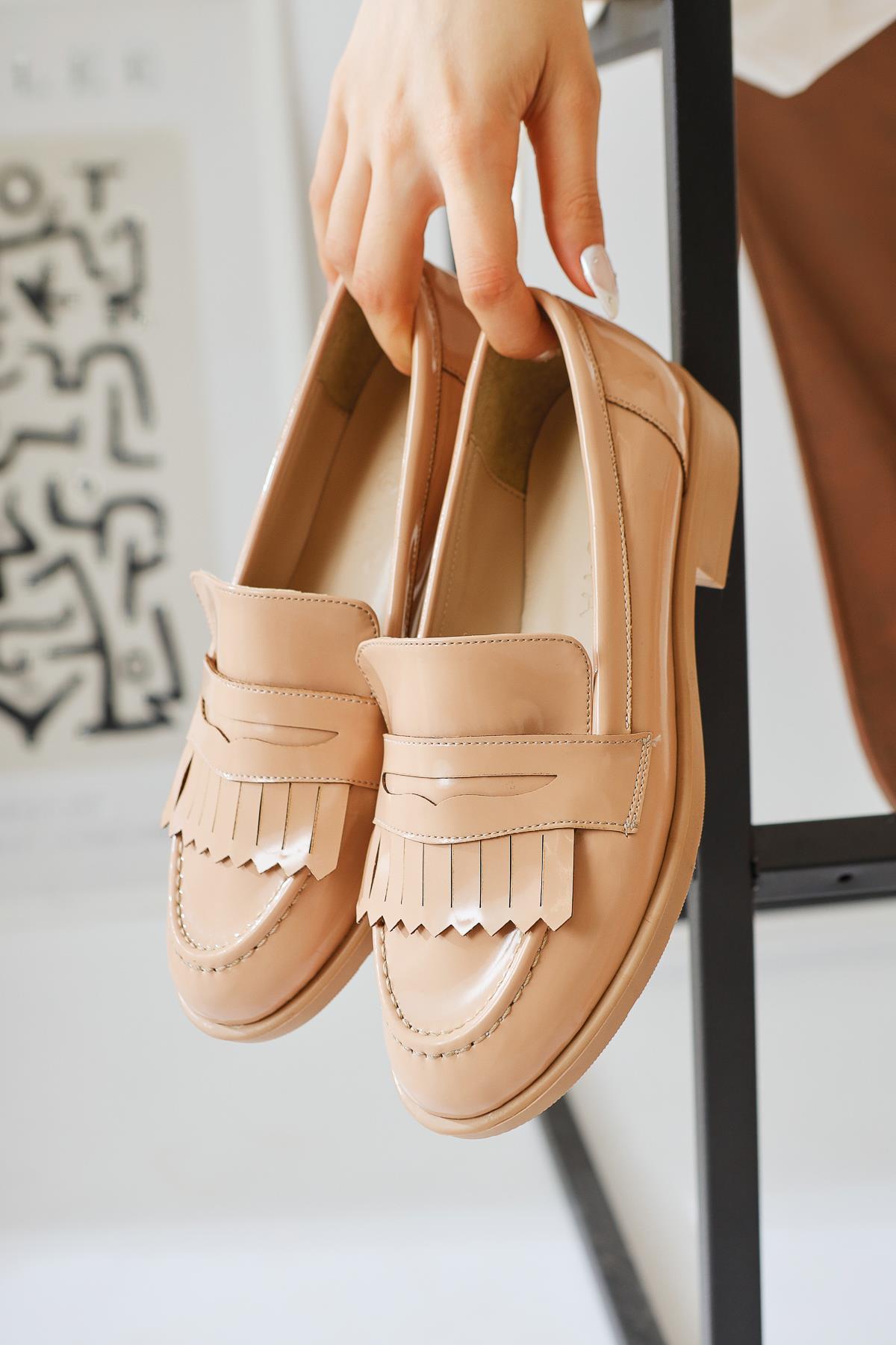 Begona Salmon Patent Leather Tassel Detailed Casual Shoes