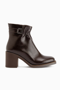 Nita Brown Buckle Detailed Women’s Boots