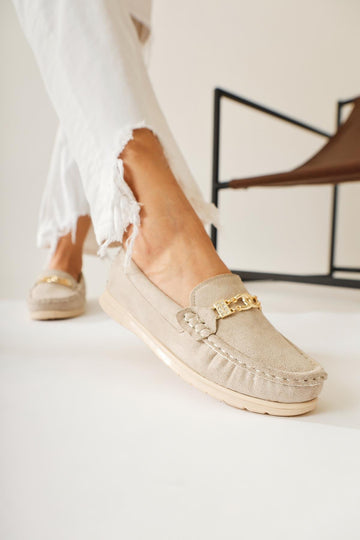 Turi Cream Suede Buckle Detailed Casual Shoes