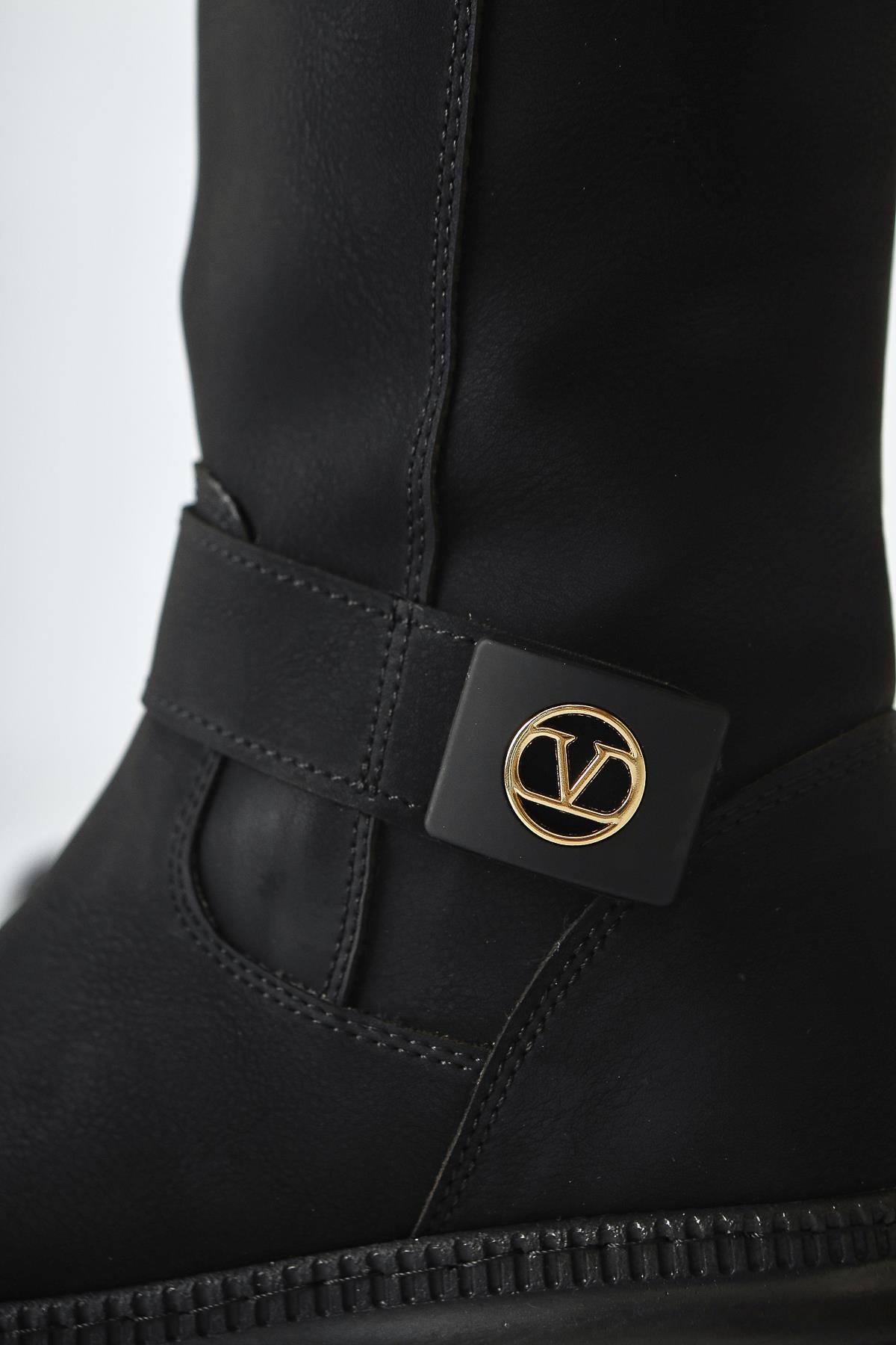 Juliah Schwarzer Stiefel mit Schnallen-Detail und Reißverschluss