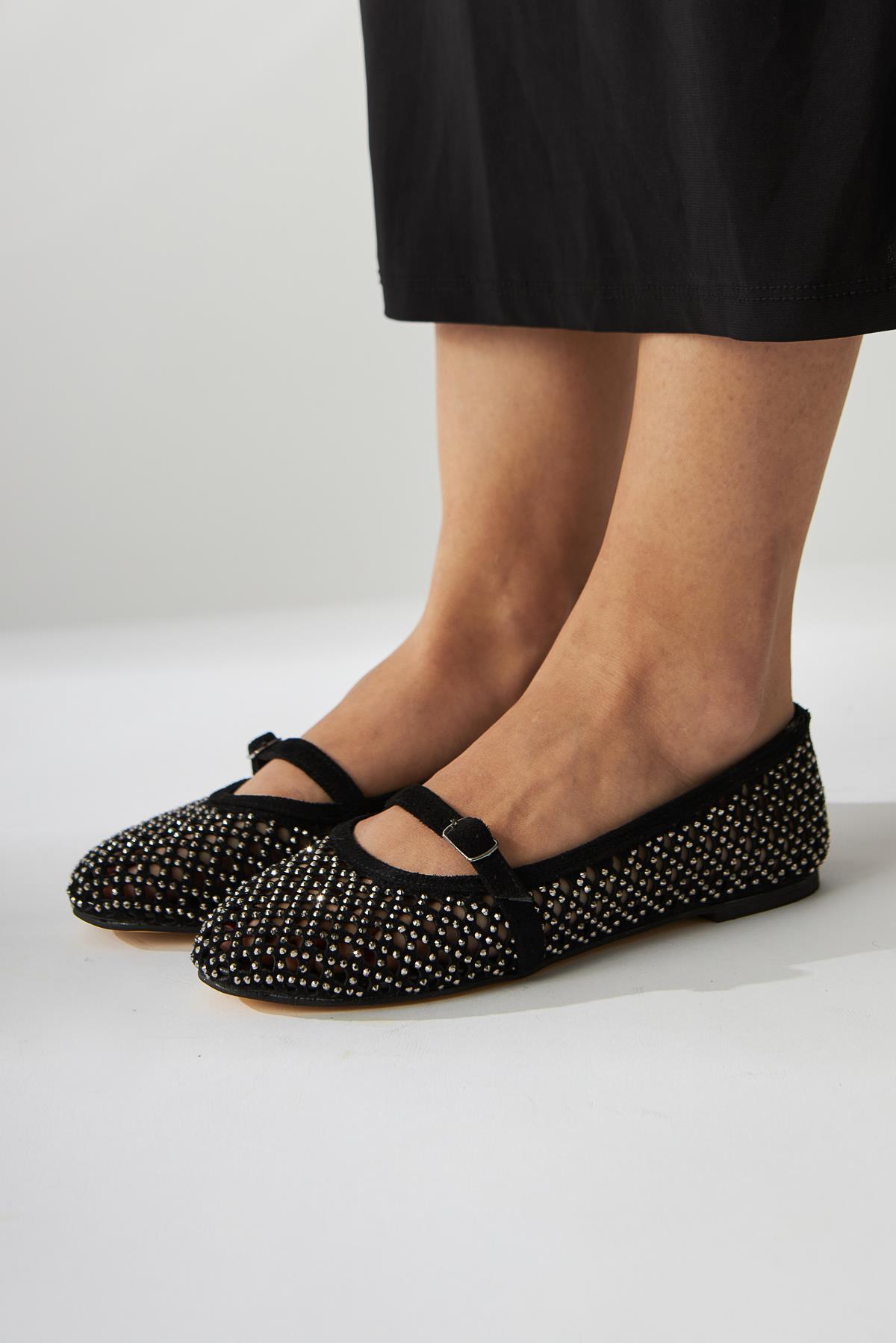 Nicole Schwarzes Wildleder Oval Toe Perforierte Stein Detail Einzelriemen Freizeitschuhe für Damen