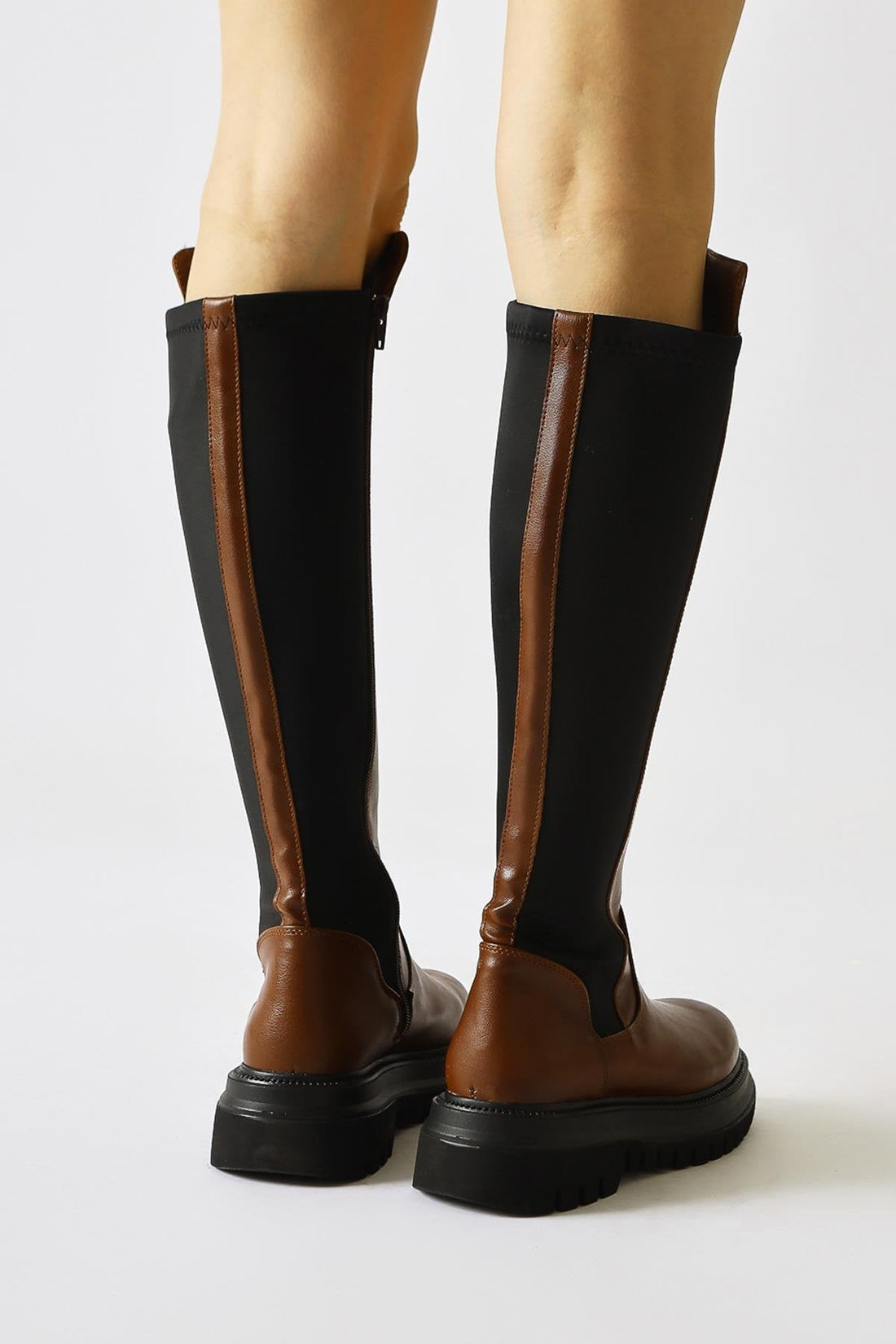 Latoya Taba Stretch-Detailierte Stiefel