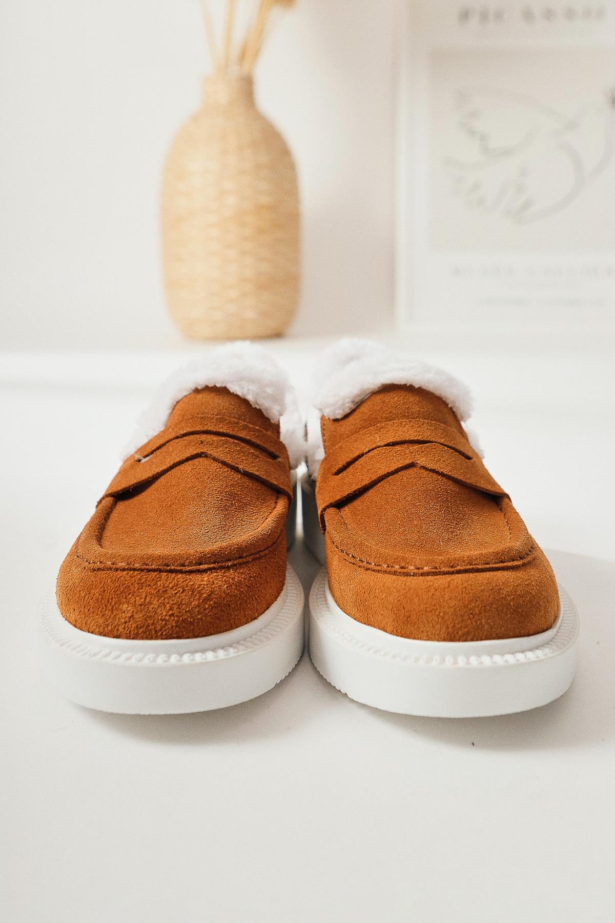 Tommie – Cognac Velours Echtleder Schuh mit Fellfutter (Damen)