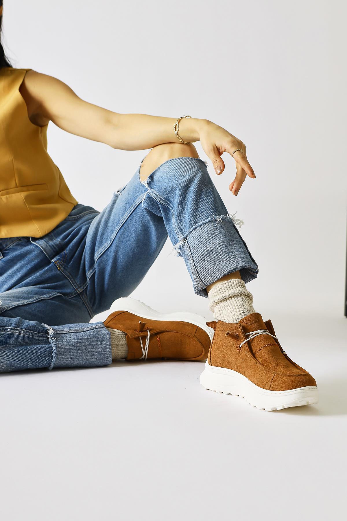 Stacey Taba Wildleder Schnür-Casual-Schuhe