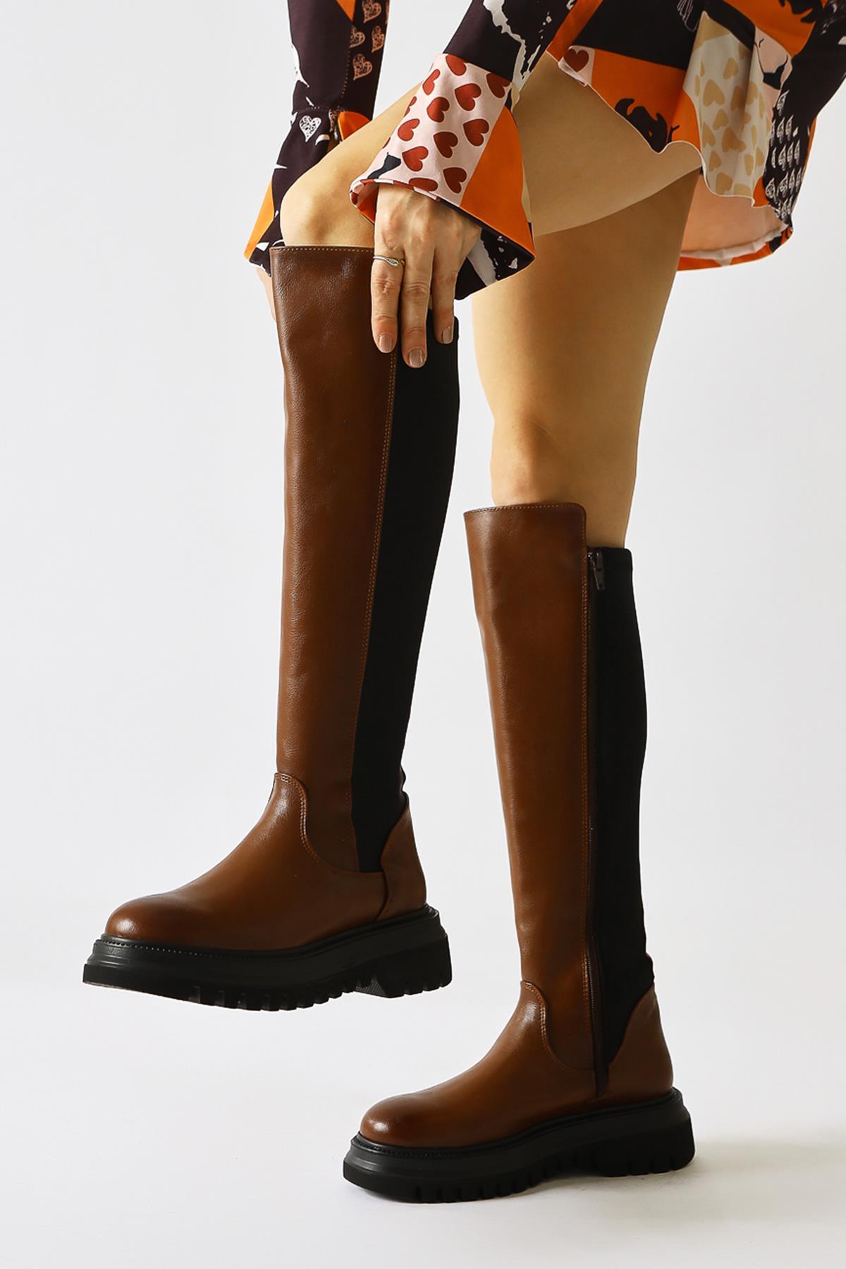 Latoya Taba Stretch-Detailierte Stiefel