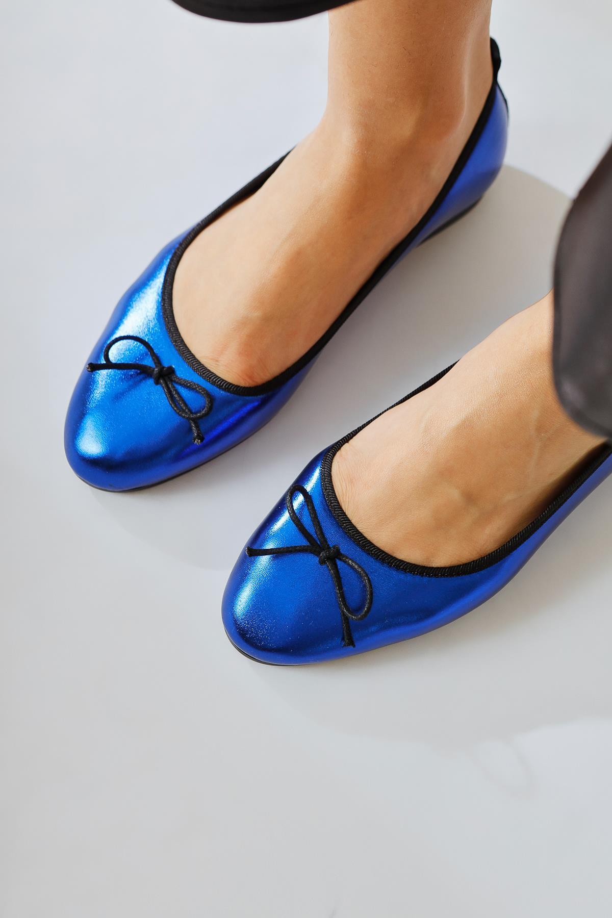 Sille Saks Wrinkled Leather Bow Detailed Ballerinas