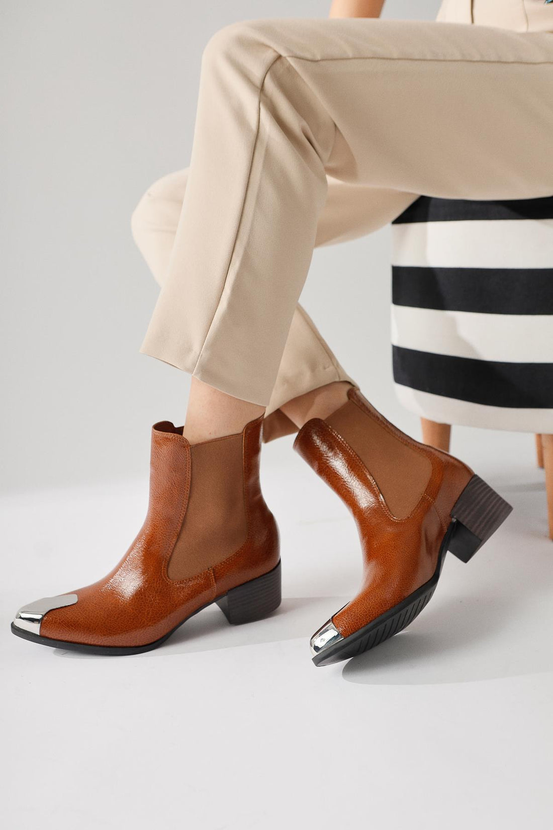 Heda – Cognac Crinkled Patent Pointed-Toe Metal-Detail Boot (Women)