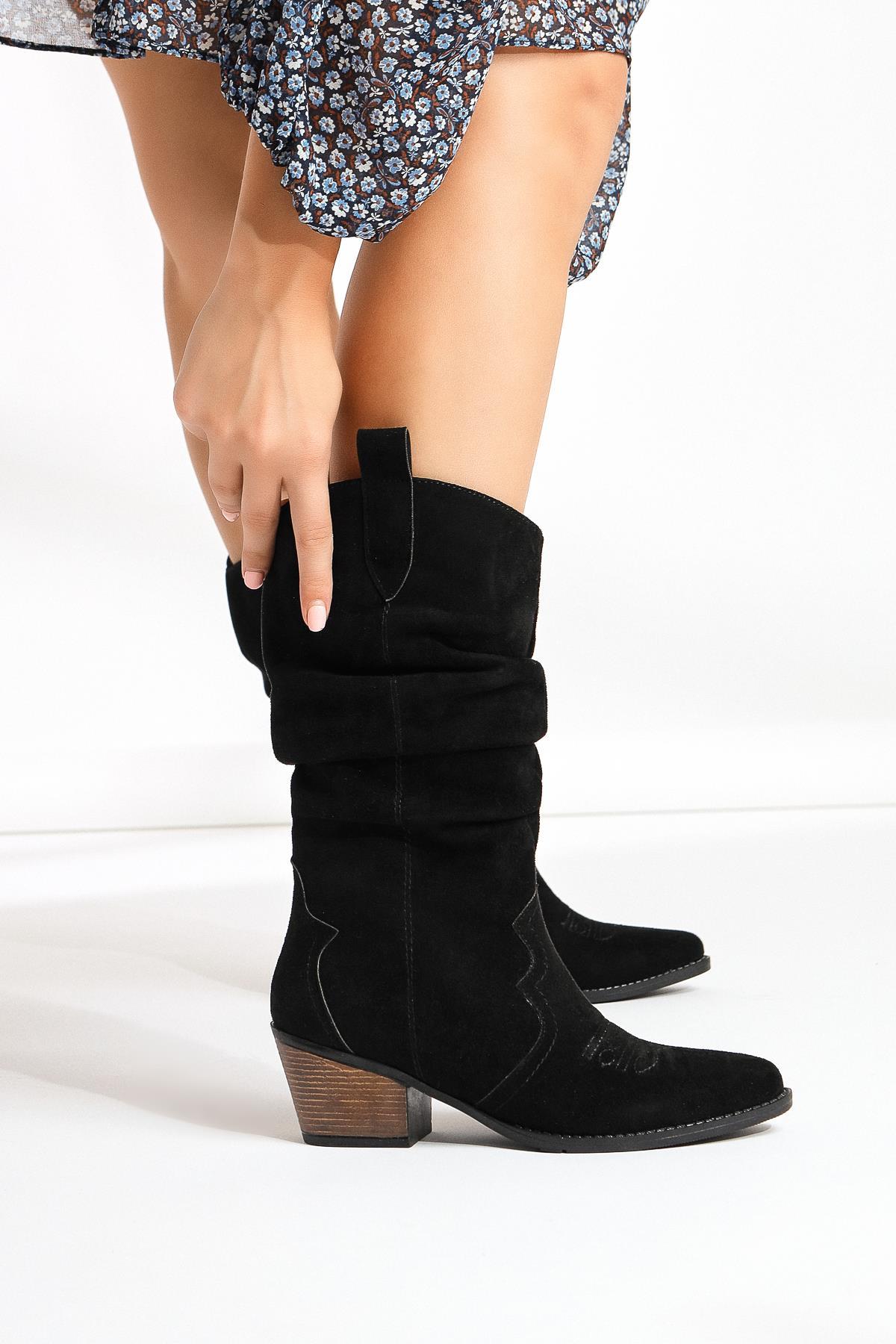 Lise-Britt Black Suede Gusseted Embroidered Western Boots