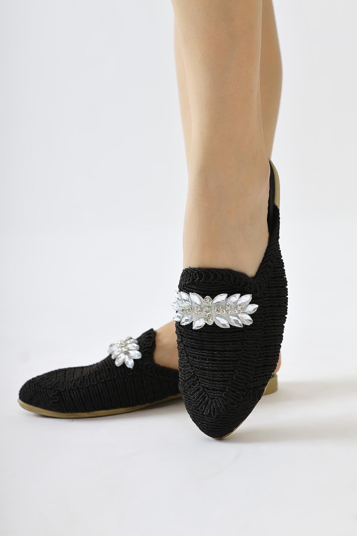 Marlina Black Buckle Detailed Knitted Slippers