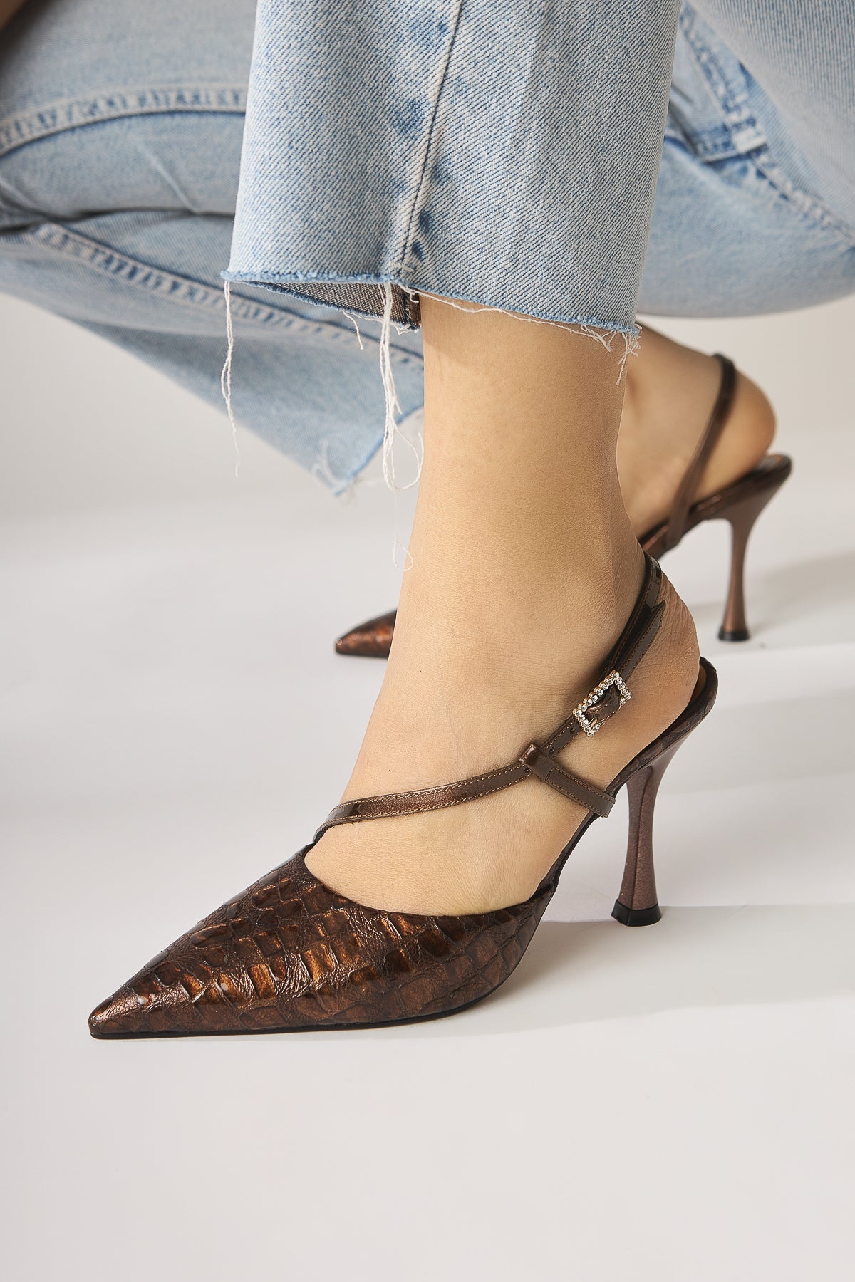 Sarah – Genuine Leather Brown Croc-Embossed Pointed-Toe Heeled Shoe (Women)