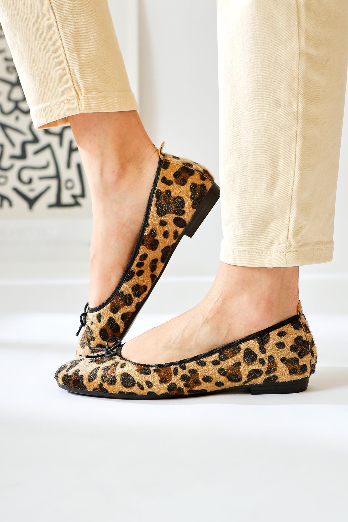 Sille Leopard Patterned Feathered Bow Detailed Ballerinas
