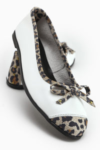 Genuine Leather Alfreda White Leopard Detailed Bow Women's Ballerinas