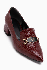 Jilan Bordeaux Krokodilprägung Leder Schnalle Detail Damen Spitzenschuhe