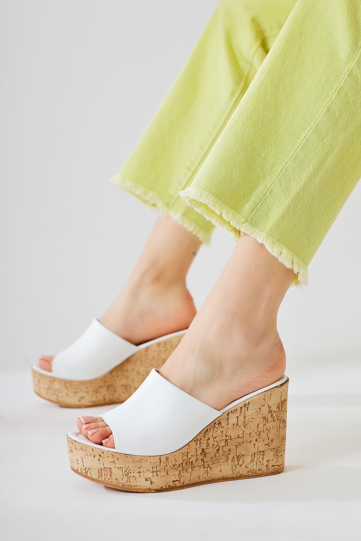 Riya White Thick Cork Soled Slippers
