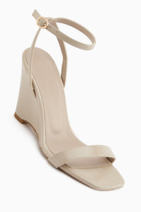 Novah Beige Knöchelriemen Damen Keilsandalette