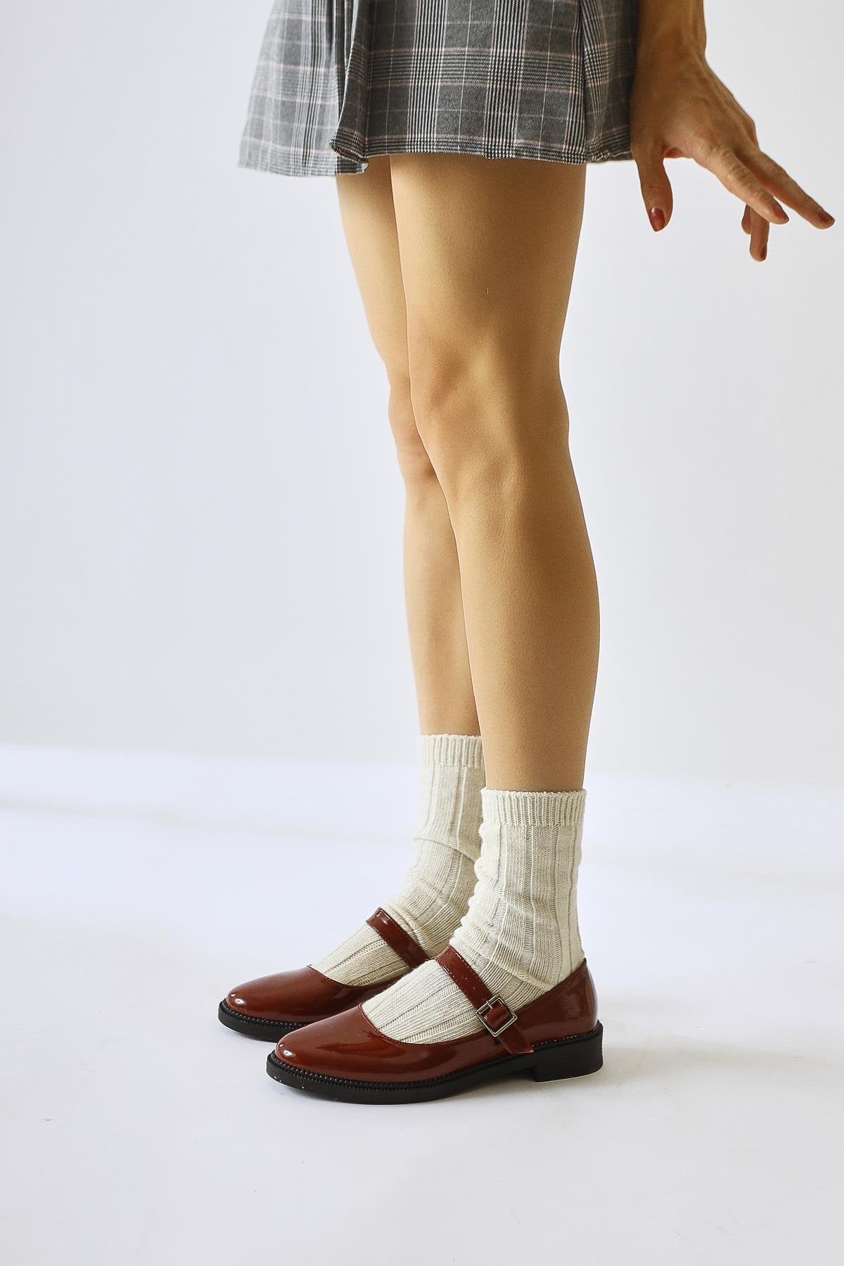 Vivy Burgunder Lackleder Runde Zehe Einzelriemen Alltagsschuhe