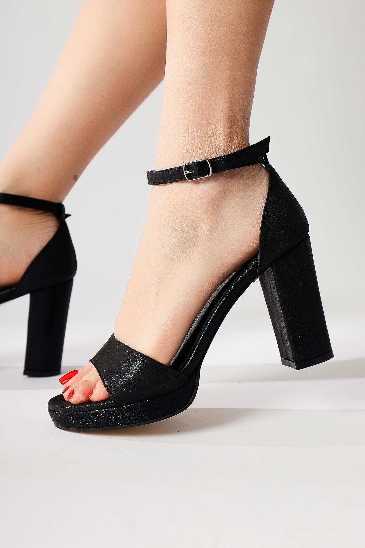 Parya Black Thin Platform Heeled Sandals