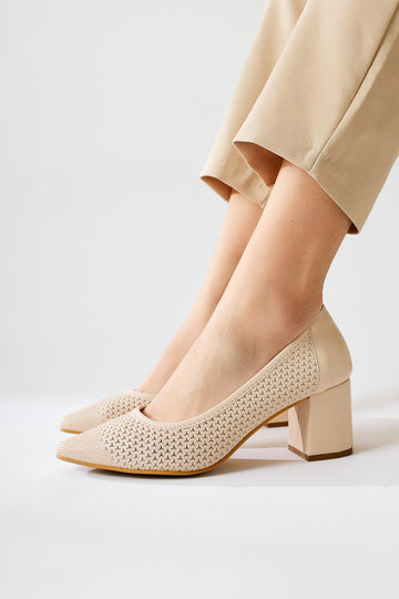 Nazneen Cream Pointed Toe Patterned Heeled Shoes