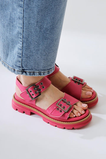 Tamera Fuchsia Schnallen Detail Chunky Sandale