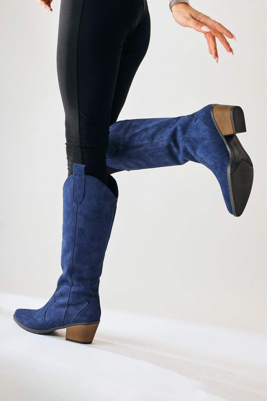 Lhena – Navy Velours kniehoher Stiefel mit Western-Detail und warmem Futter (Damen)