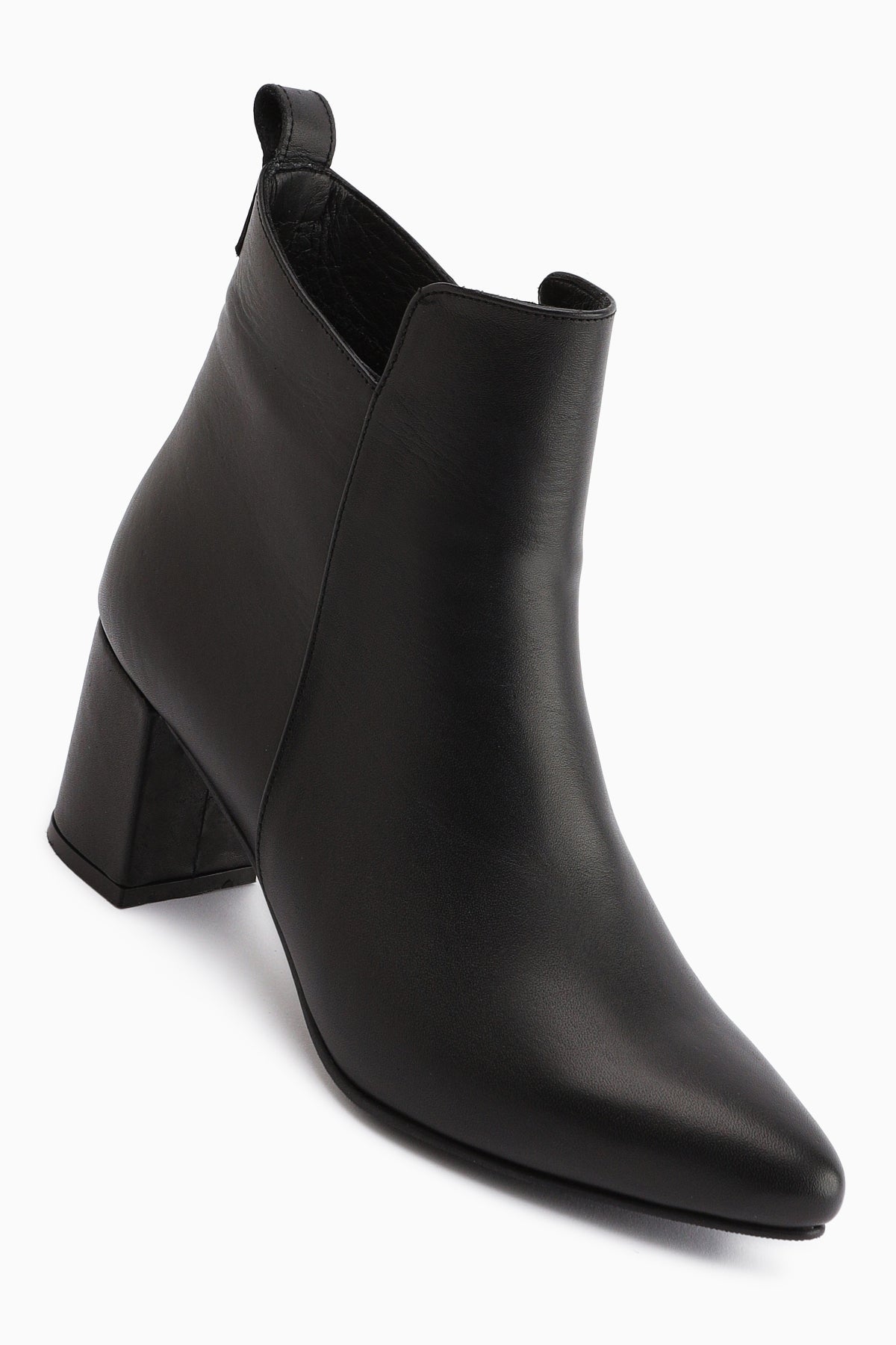 Julia Genuine Leather Black Heeled Women's Boot