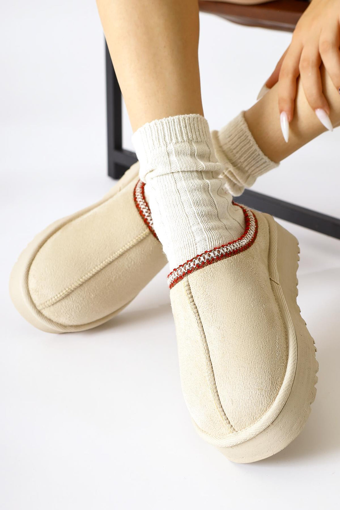 Anne-Liis Beige Suede Woven Detailed Winter Slippers