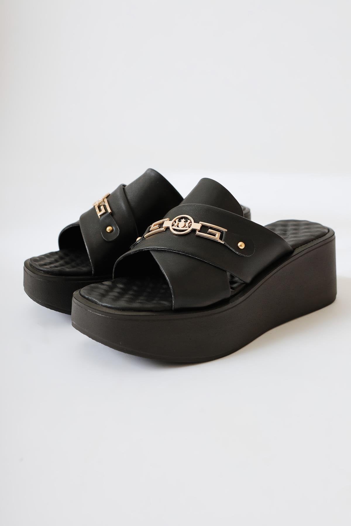 Stanny Black Cross Strap Buckle Detailed Thick Soled Slippers