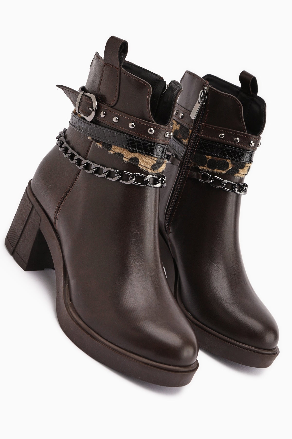 Anissa – Braun Stiefelette mit Ketten- und Riemen-Detail und Blockabsatz (Damen)