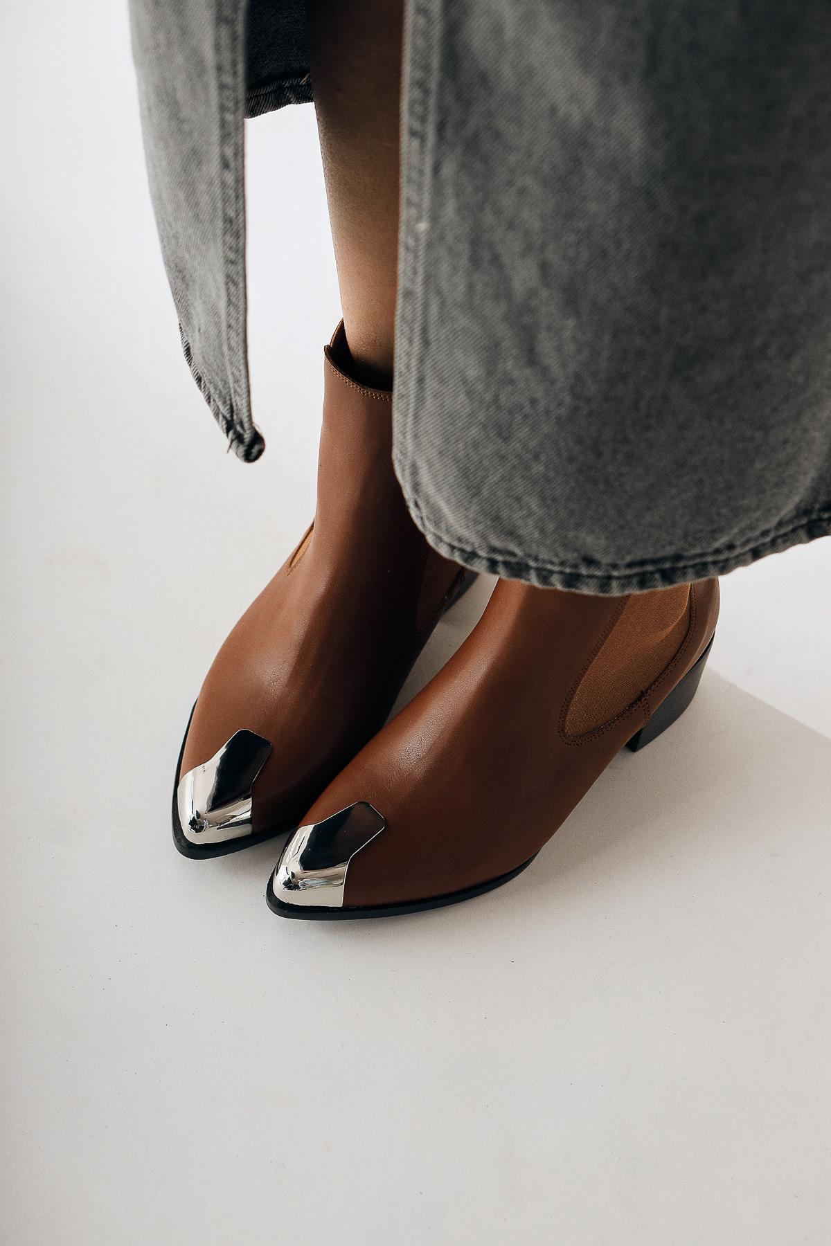Heda - Cognac Pointed-Toe Metal-Detail Boot (Women)