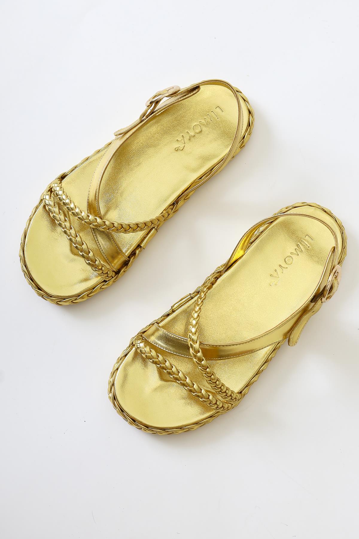 Nera Gold Lack Geflochtene Riemen Sandalen
