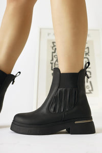Pava Black Heel Detailed Pull-On Boots
