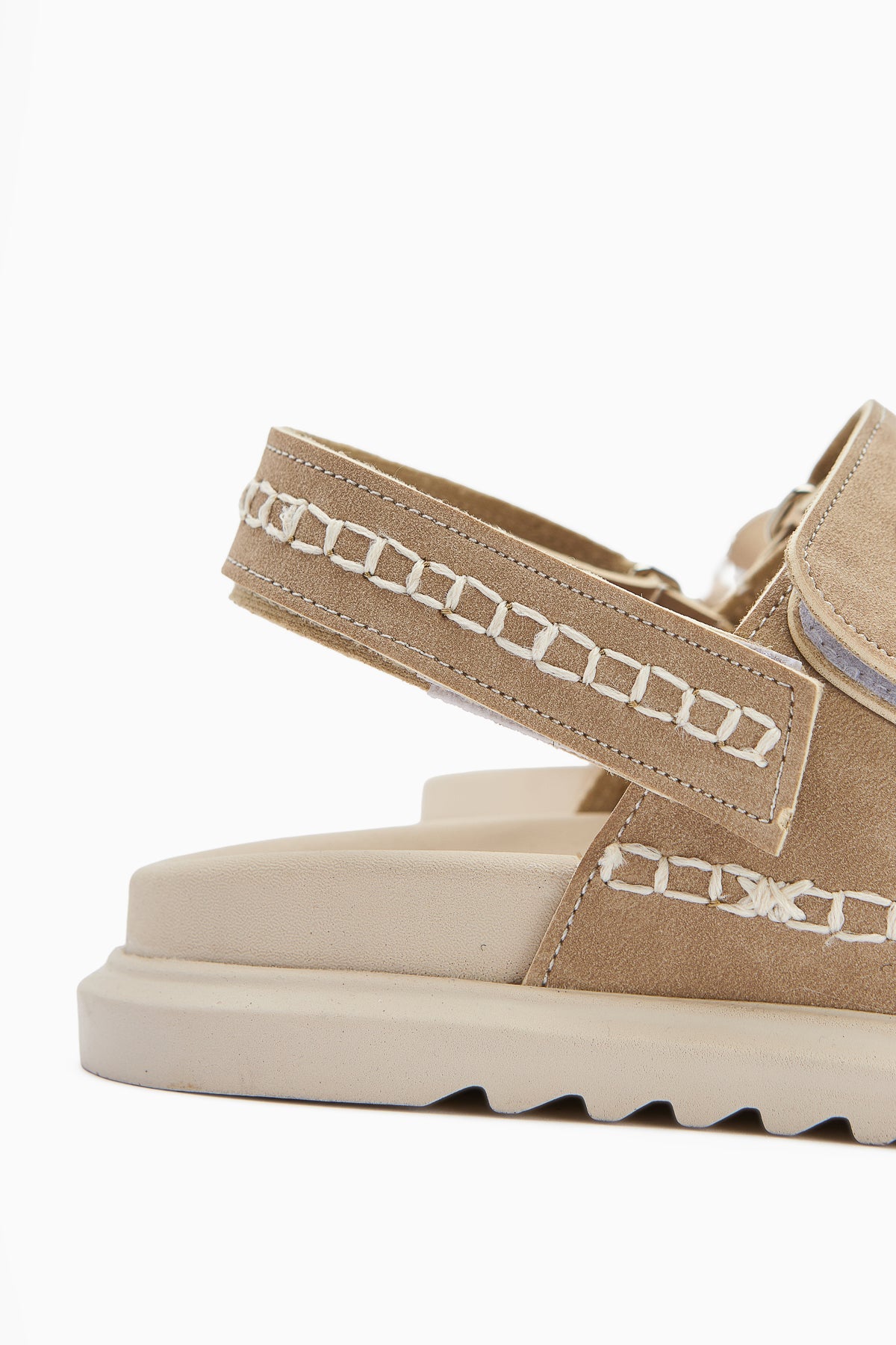 Sanna Damen Sandale in Beige mit Stickerei Detail und Klettverschluss