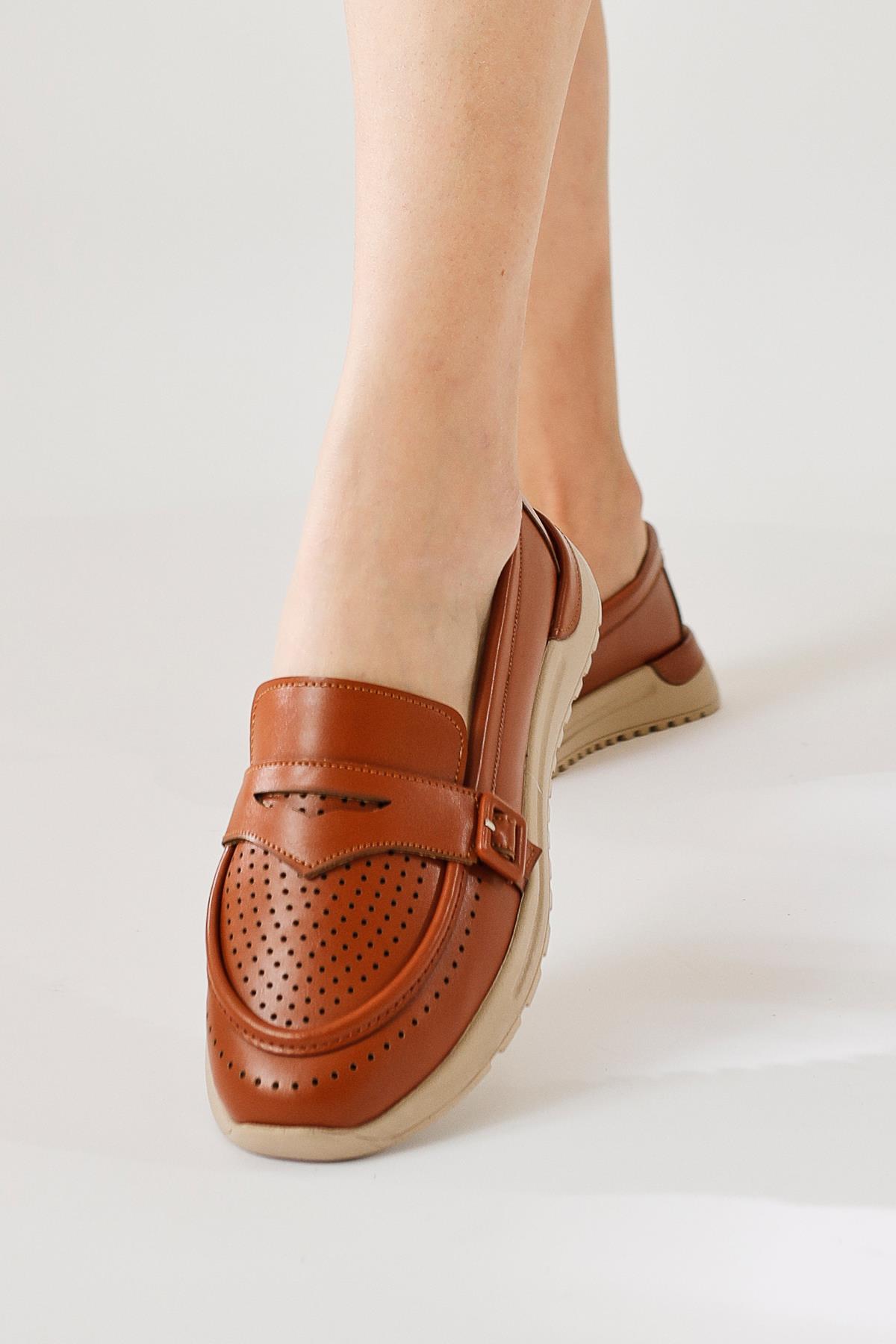 Zain Taba Laser Perforated Buckle Detailed Ballerinas