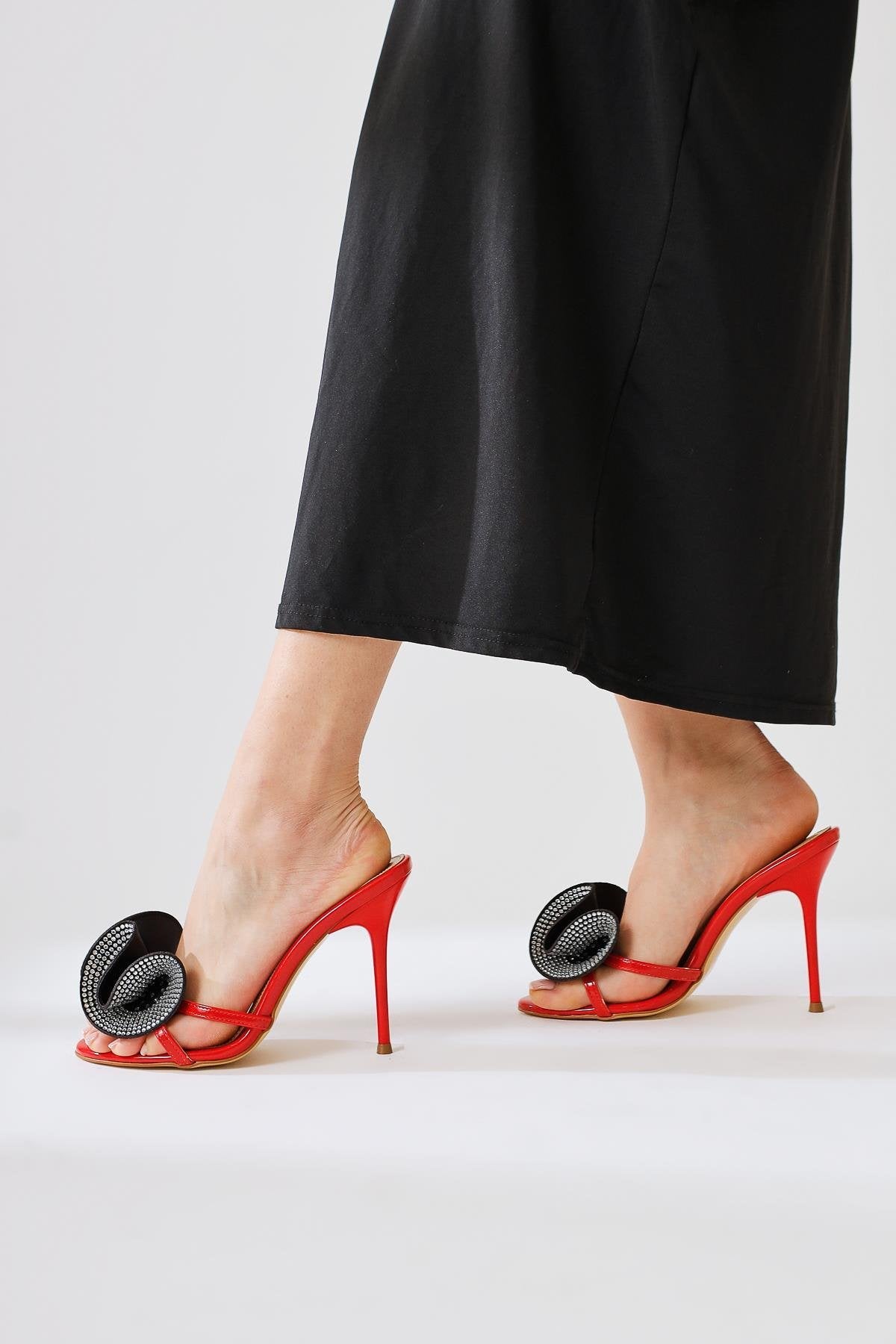 Mona-Lise Red Stone Flower Band Thin High Heeled Slippers