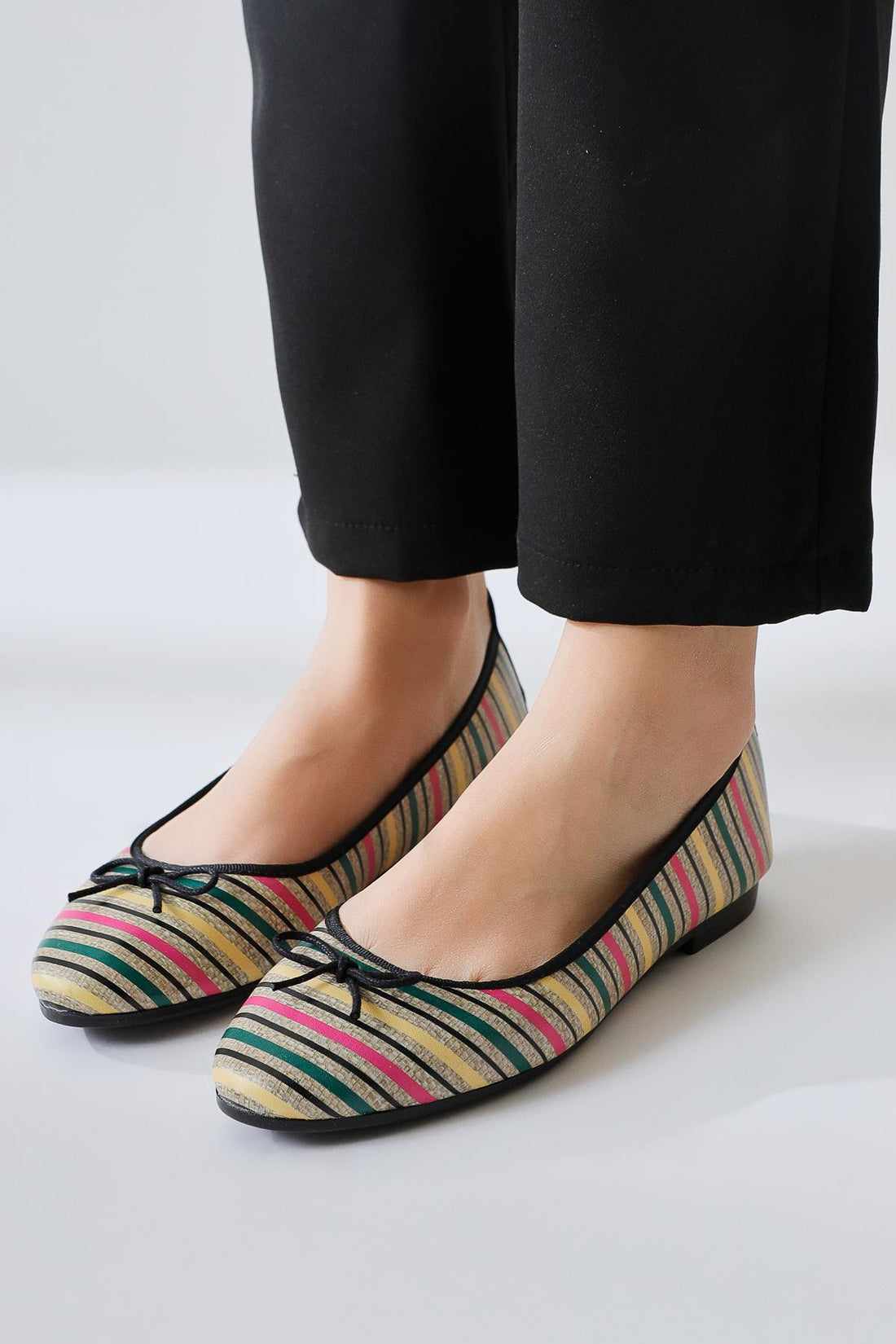 Melin Black Striped Printed Bow Detailed Ballerinas