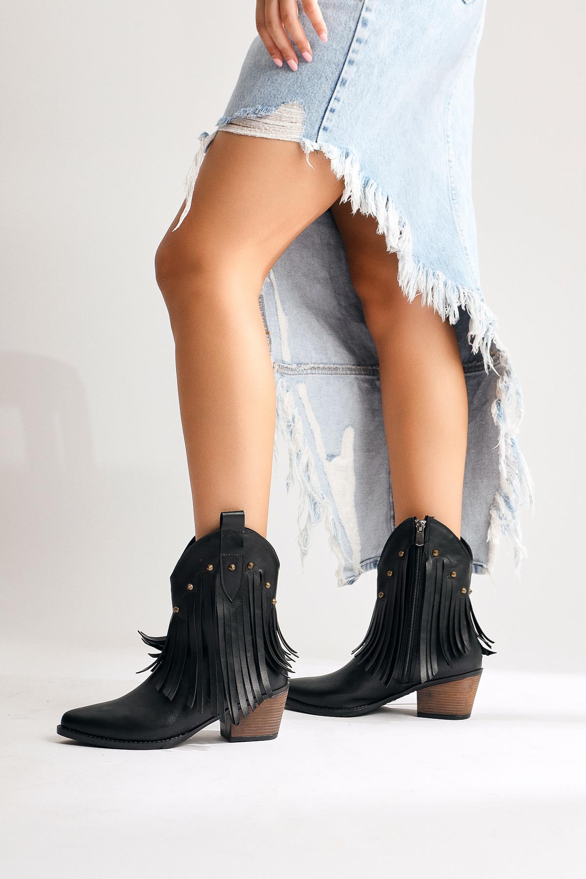 Lillebeth Black Tassel Stud Detail Western Boots