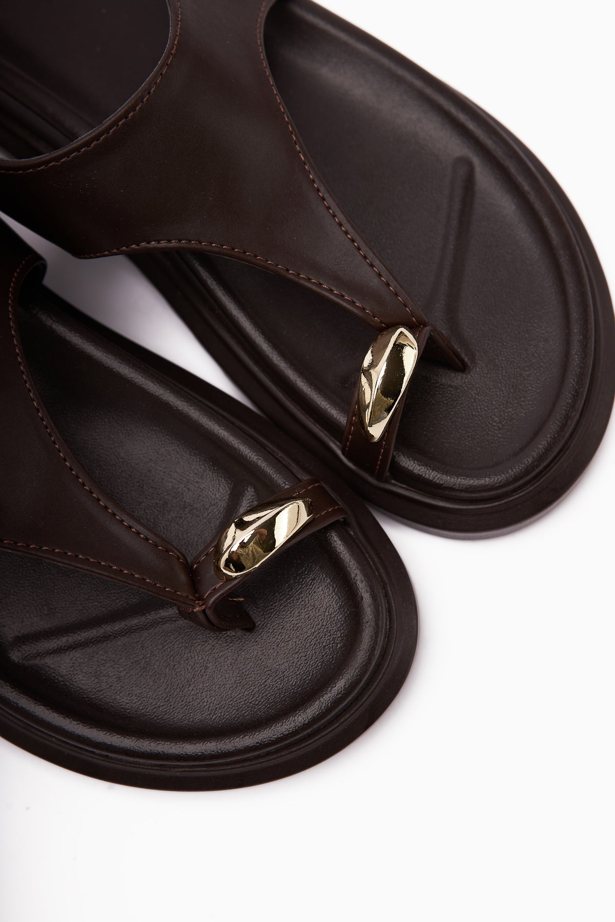 Vanda Coffee Buckled Thong Women's Sandals