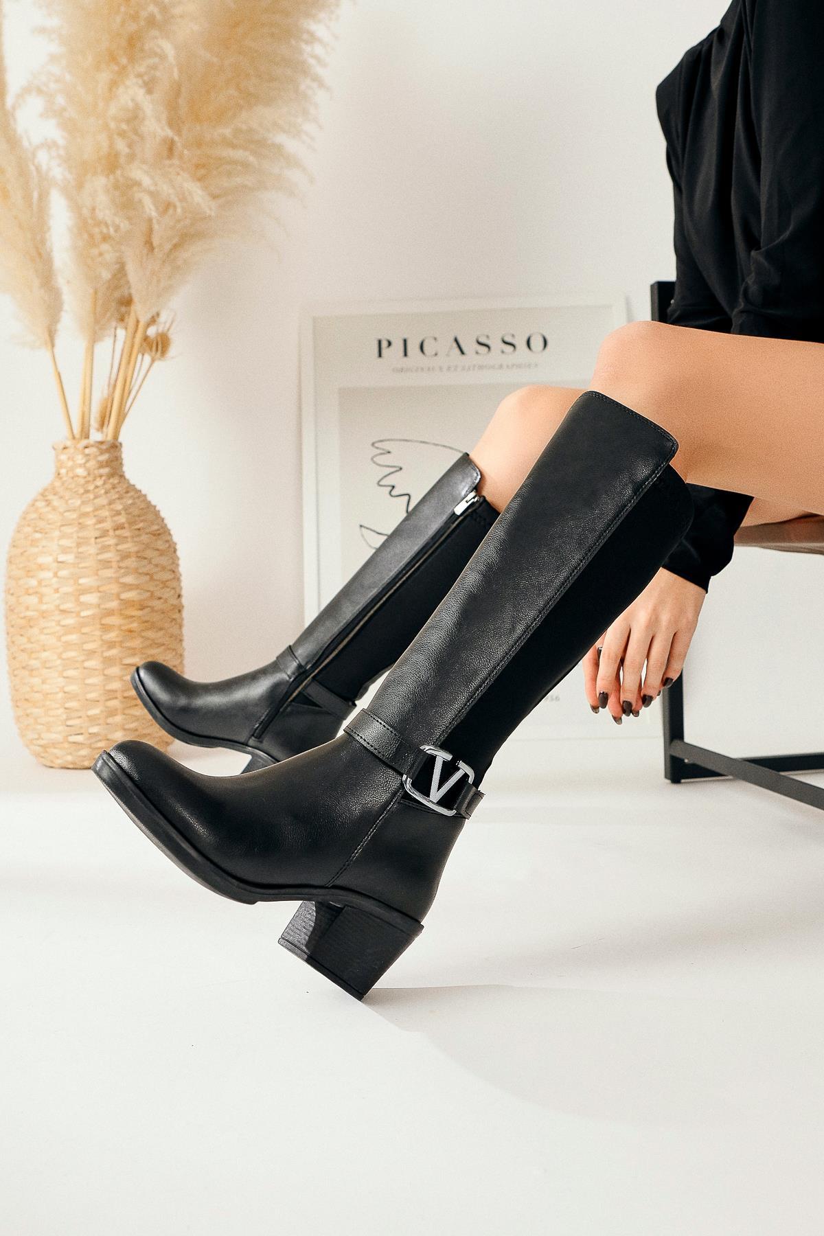 Sayna – Schwarz kniehoher Stiefel mit Neopren-Detail und elastischem Schaft (Damen)
