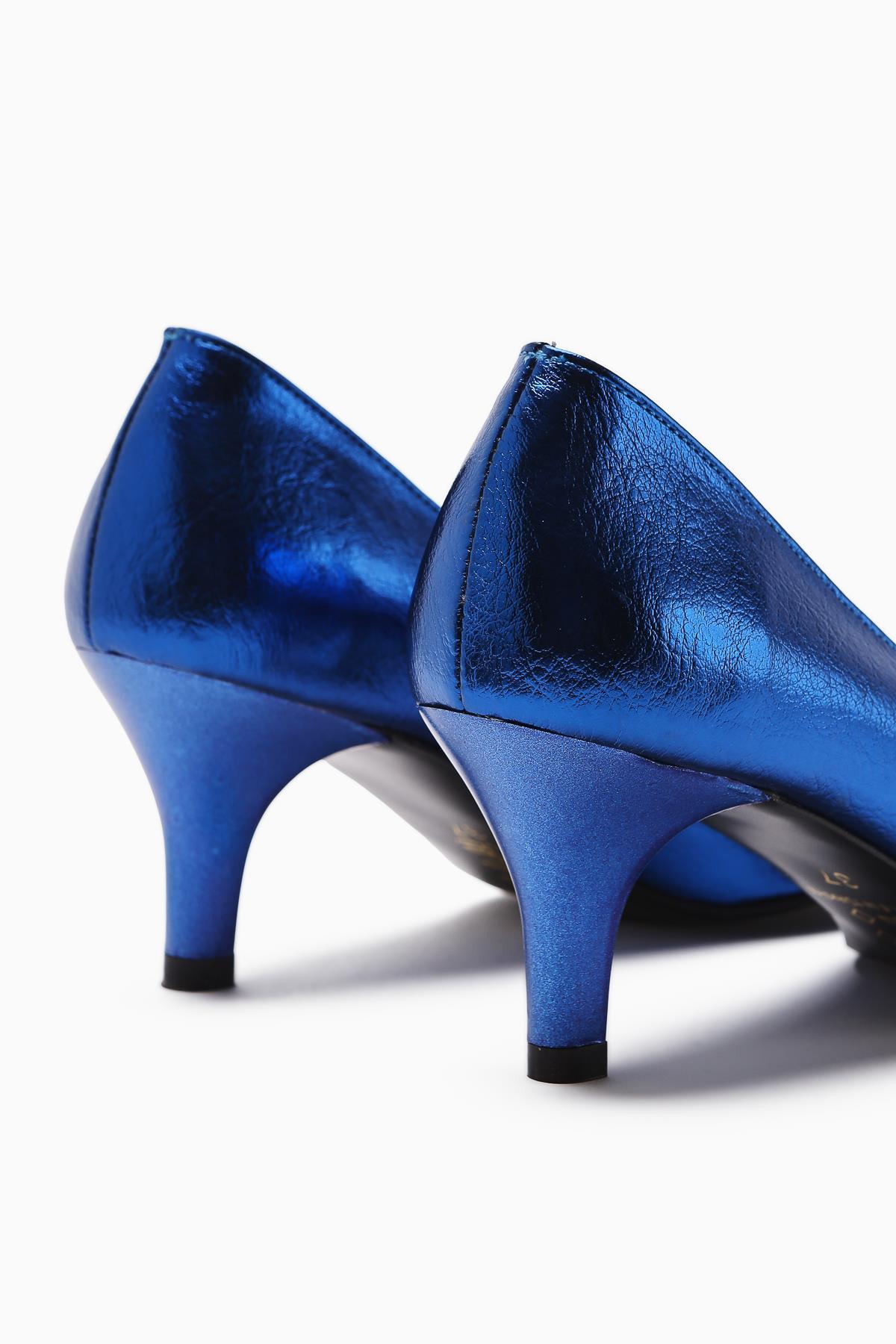 Anni Navy Blue Shiny Wrinkled Patent Leather Pyramidal Studded Heeled Women's Shoes