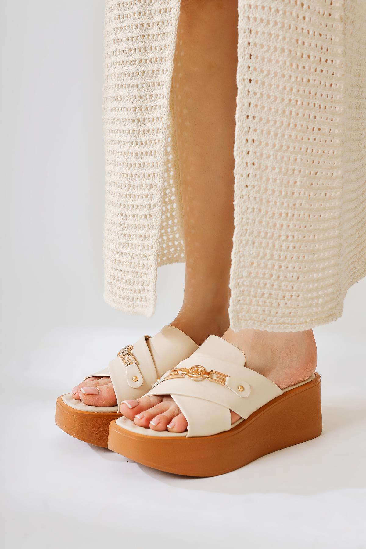 Stanny Beige Cross Strap Buckle Detailed Thick Soled Slippers