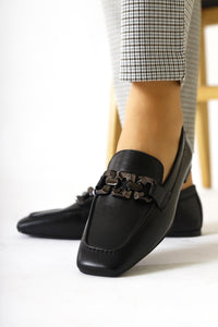 Asmin Echtes Leder Schwarze Schnalle Detail Damen Alltagsschuhe