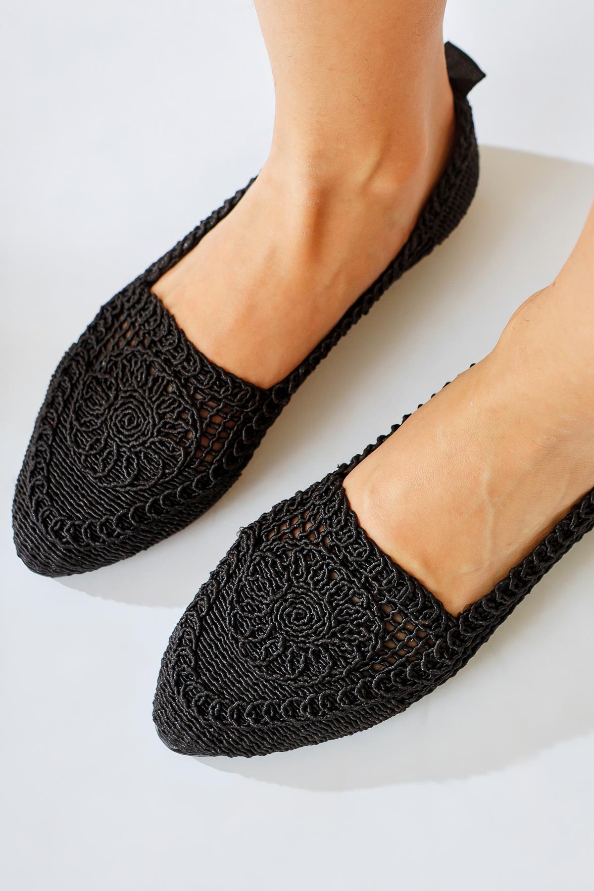 Joka Black Knitted Ballerina