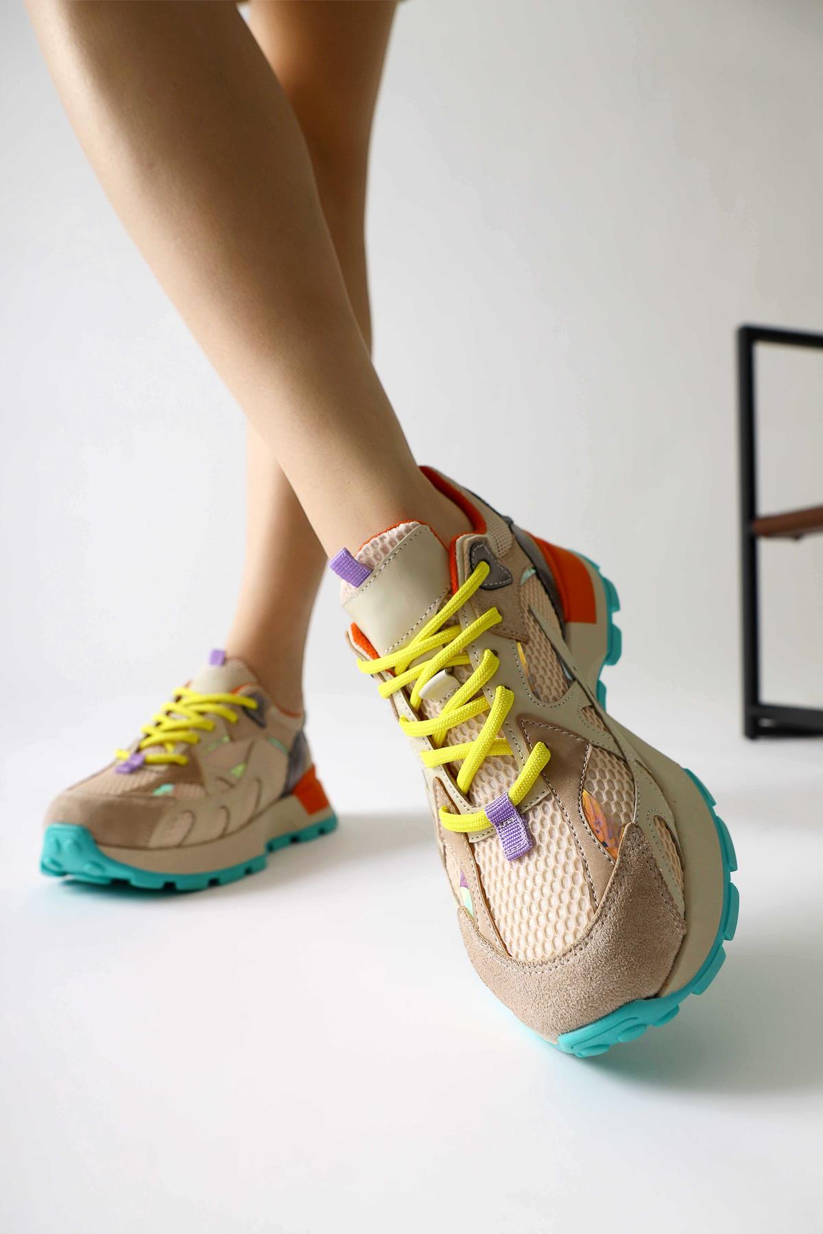 Moe Beige Schnürsneaker mit Mesh-Detail